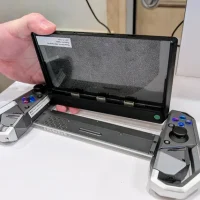 Intel Shows Off Next-Gen Modular Gaming Handheld